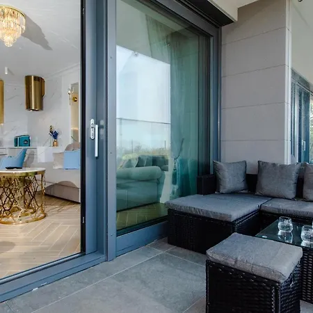 Hevenia 1 Apartment Rewal
